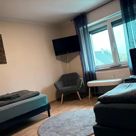 Monteurnest * Schlangen